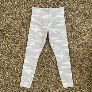ATHLETA white camo leggings!!